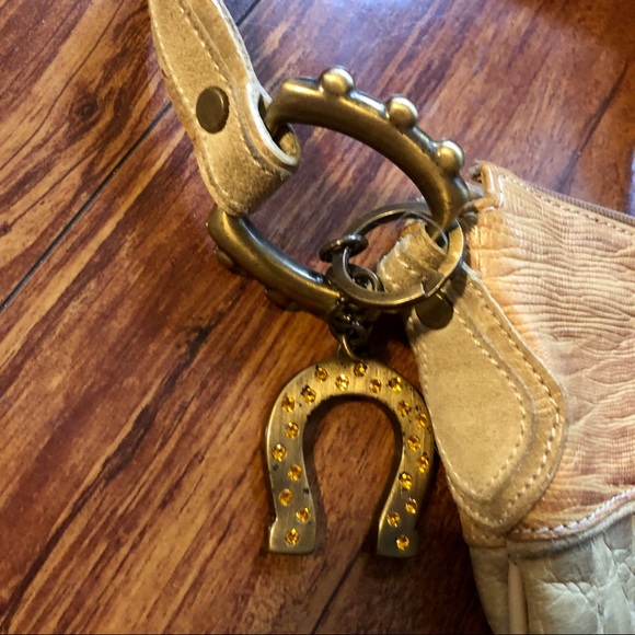 Arcadia Leather Italian Messenger Handbag - Picture 3 of 8